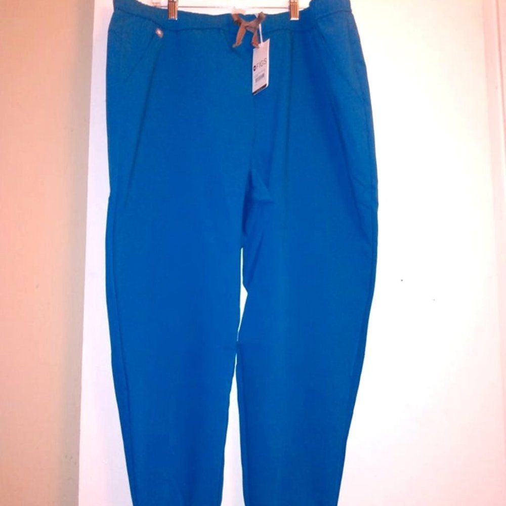 NWT FIGS XXL alps blue short tansen